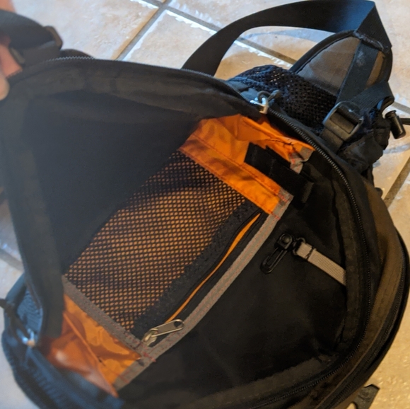 Columbia Large Hiking Fanny Pack - Picture 6 of 13